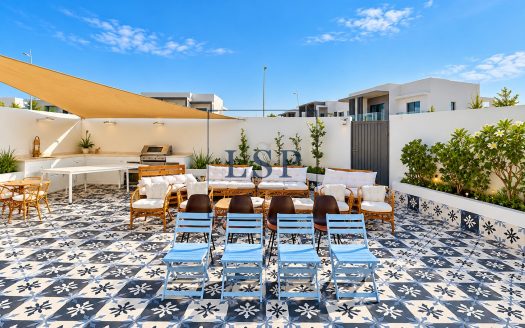Single Row Corner | Vacant | Luxury 3BR Villa